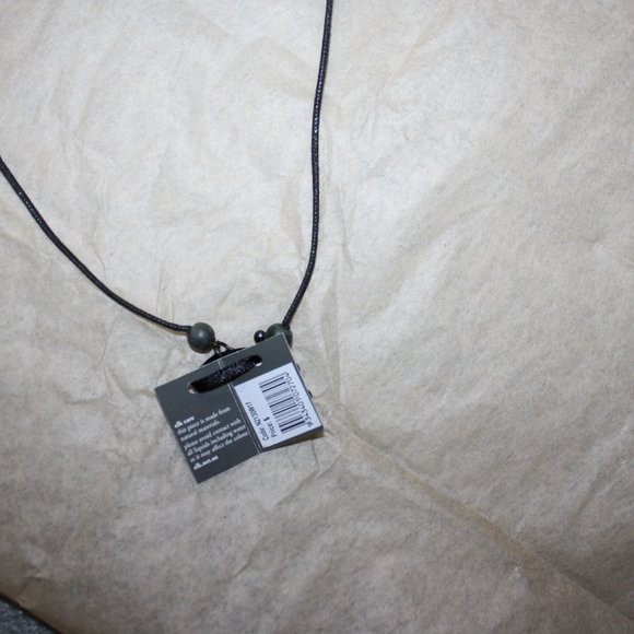 Elk Wood Facet Bead Plate Necklace - Picture 5 of 6